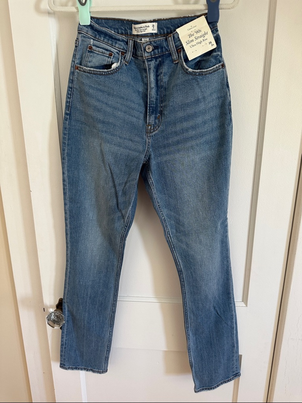Abercrombie & Fitch The 90s Slim Straight Jeans Ultra High Rise